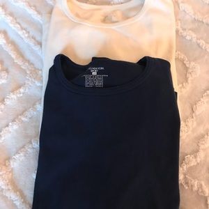 Bundle of two ladies’ long sleeved tees